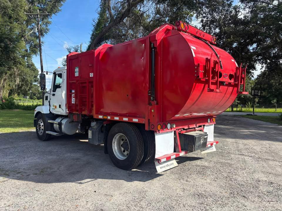 2023 Mack Pac-Tech Automated Side Loader - image 4