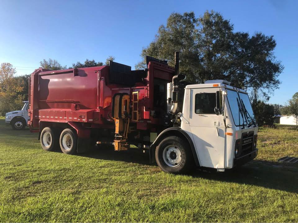 2012 Mack Labrie Automated Side Loader - image 2