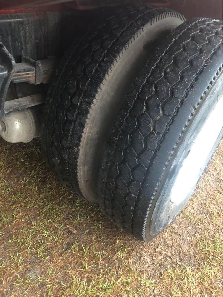 2021 International New Way Rear Loader - image 10