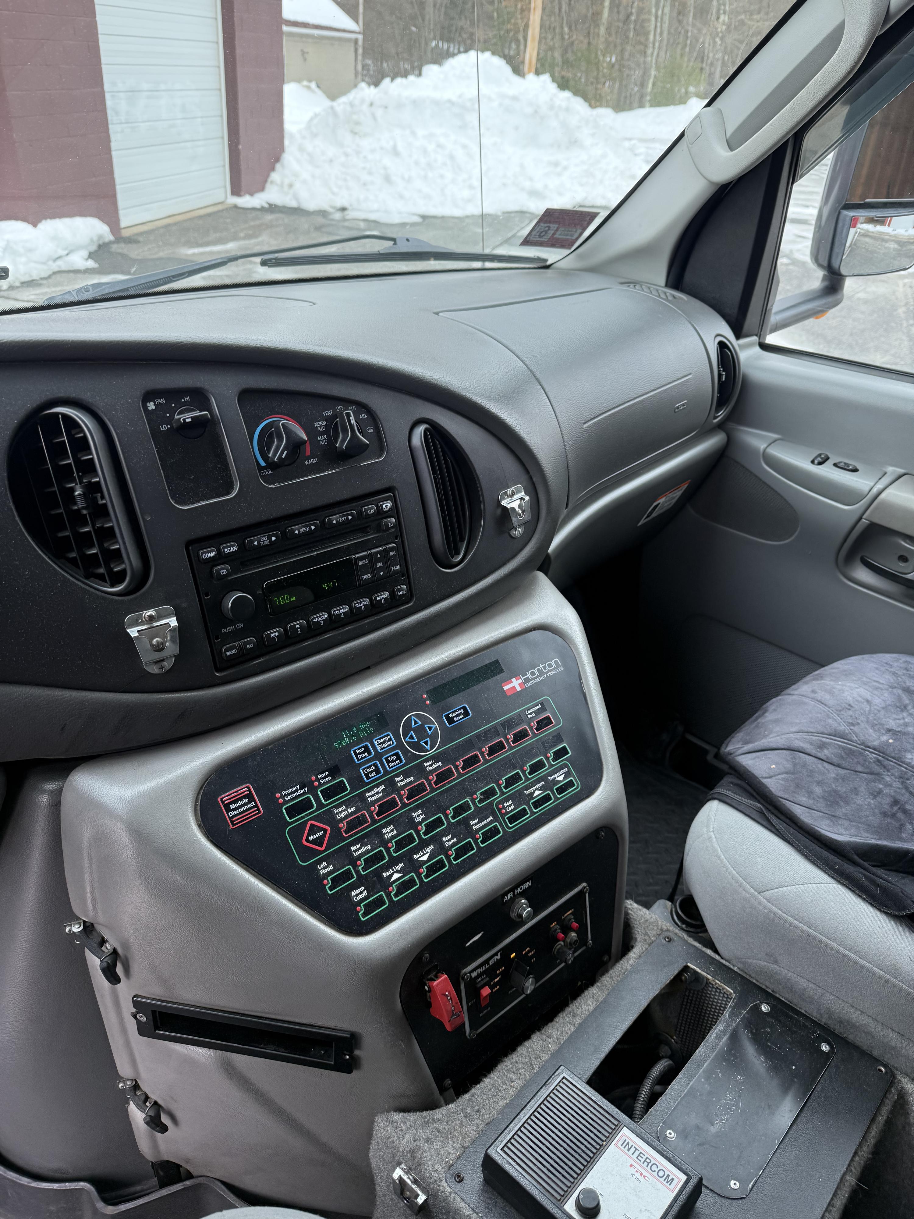 2006 Horton Ford Type III Ambulance - image 5
