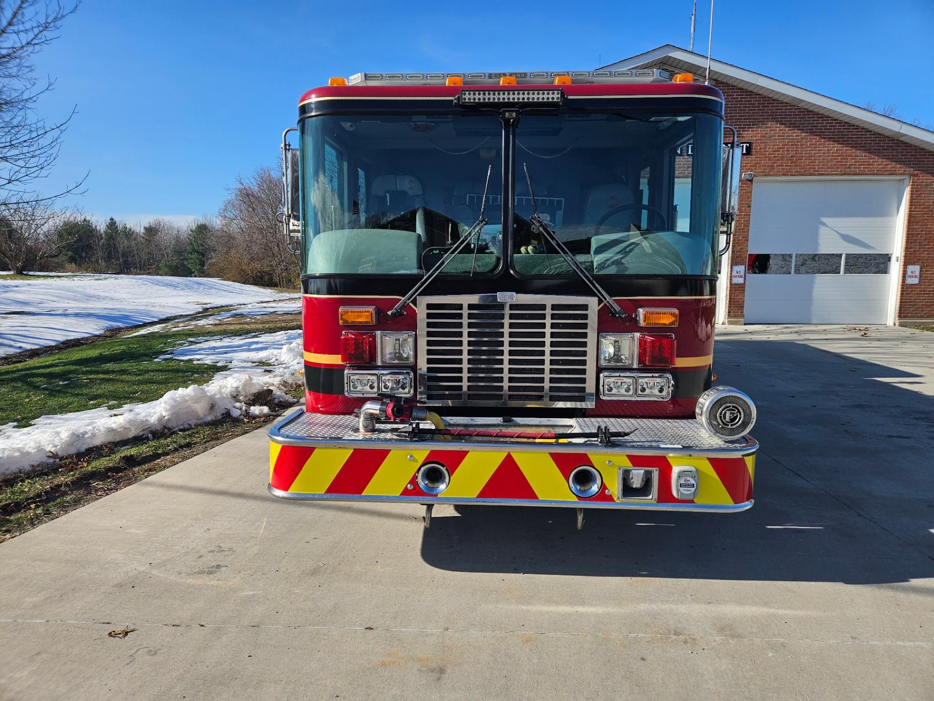 2005 HME Silverfox Pumper - image 2