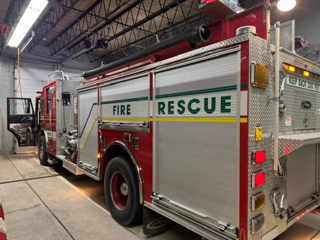 2001 Pierce Enforcer Pumper - image 3