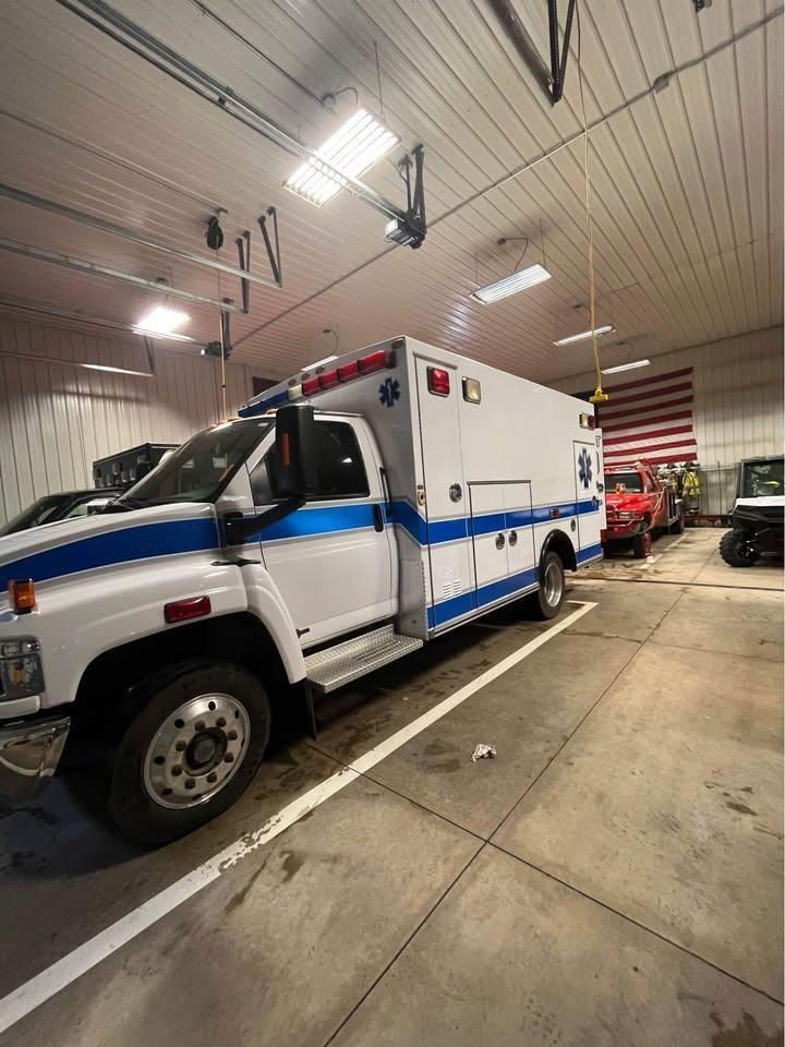 2008 Braun GMC C4500 Type I - image 2