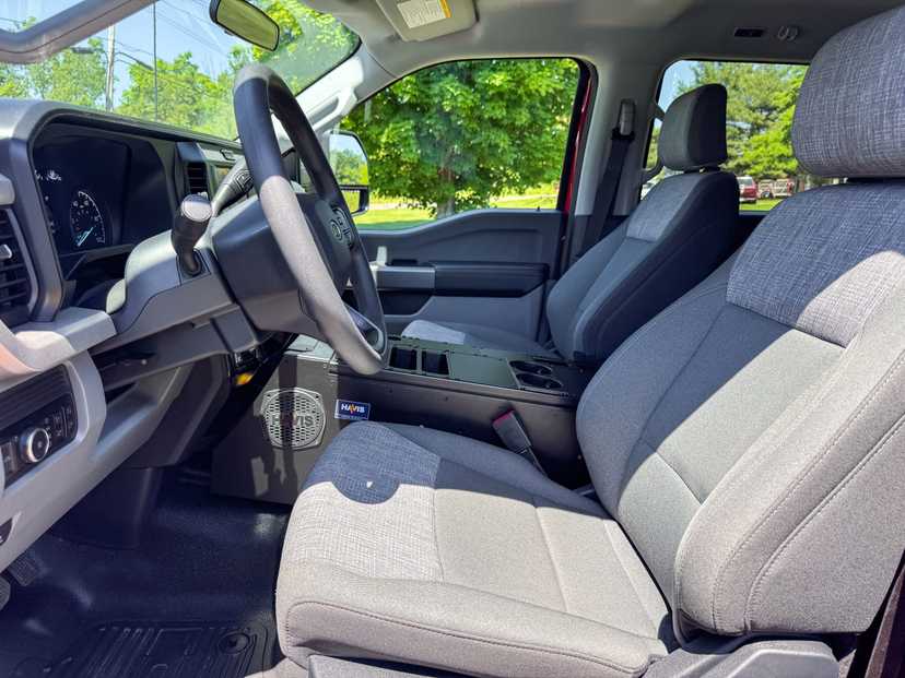 2025 Ford F-350 4x4 Command Unit — photo 6