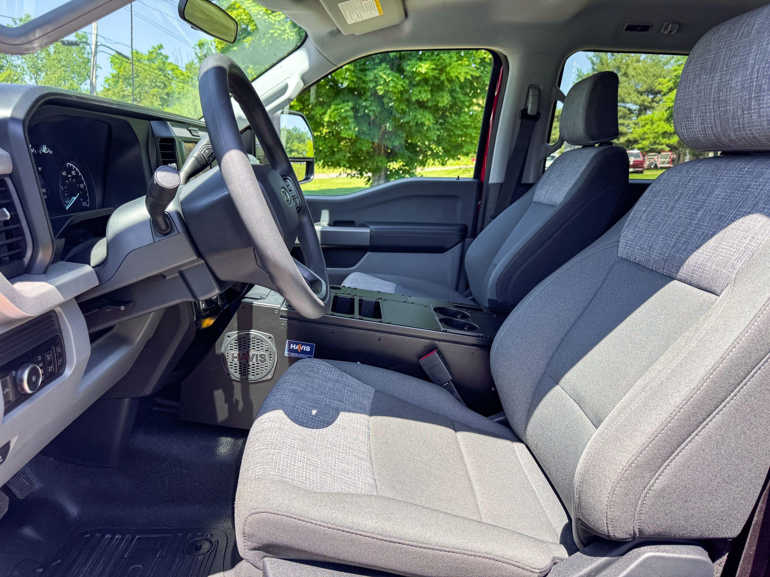 2025 Ford F-350 4x4 Command Unit - image 6