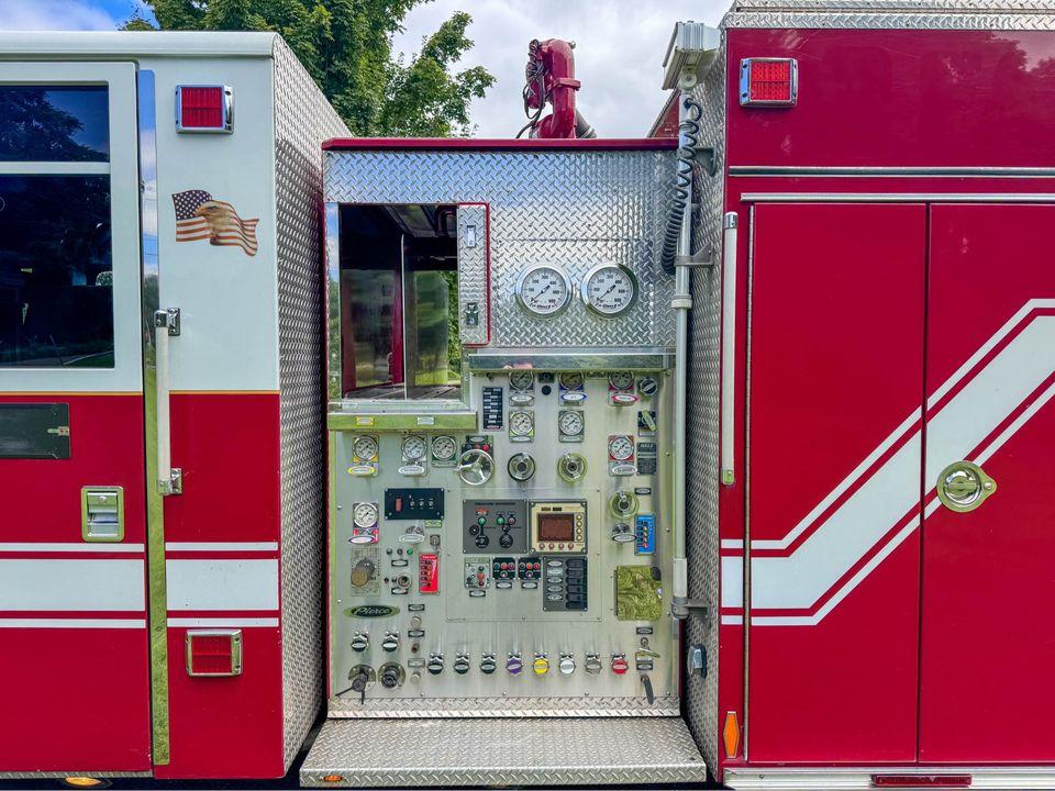 2005 Pierce Dash Rescue Pumper - image 13