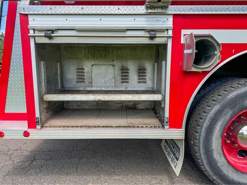 1995 Spartan Tanker 2500 Gal - image 2