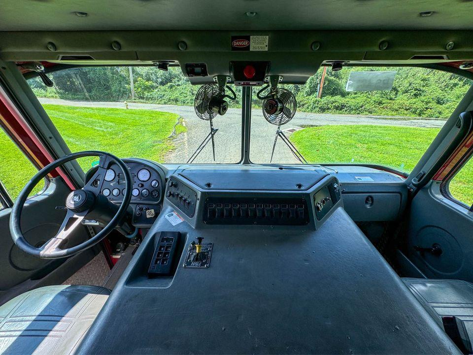 1995 Spartan Tanker 2500 Gal - image 10
