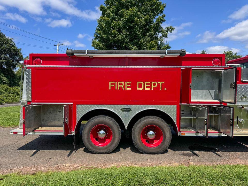 1989 GMC 2500 Gallon Tanker - image 6
