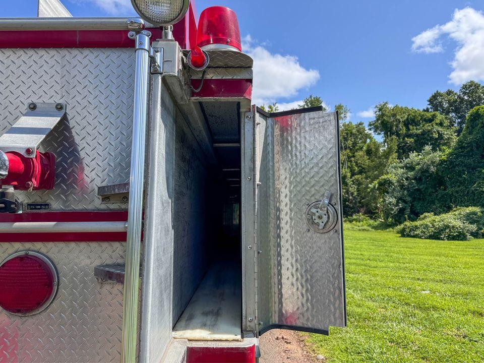 1989 GMC 2500 Gallon Tanker - image 9