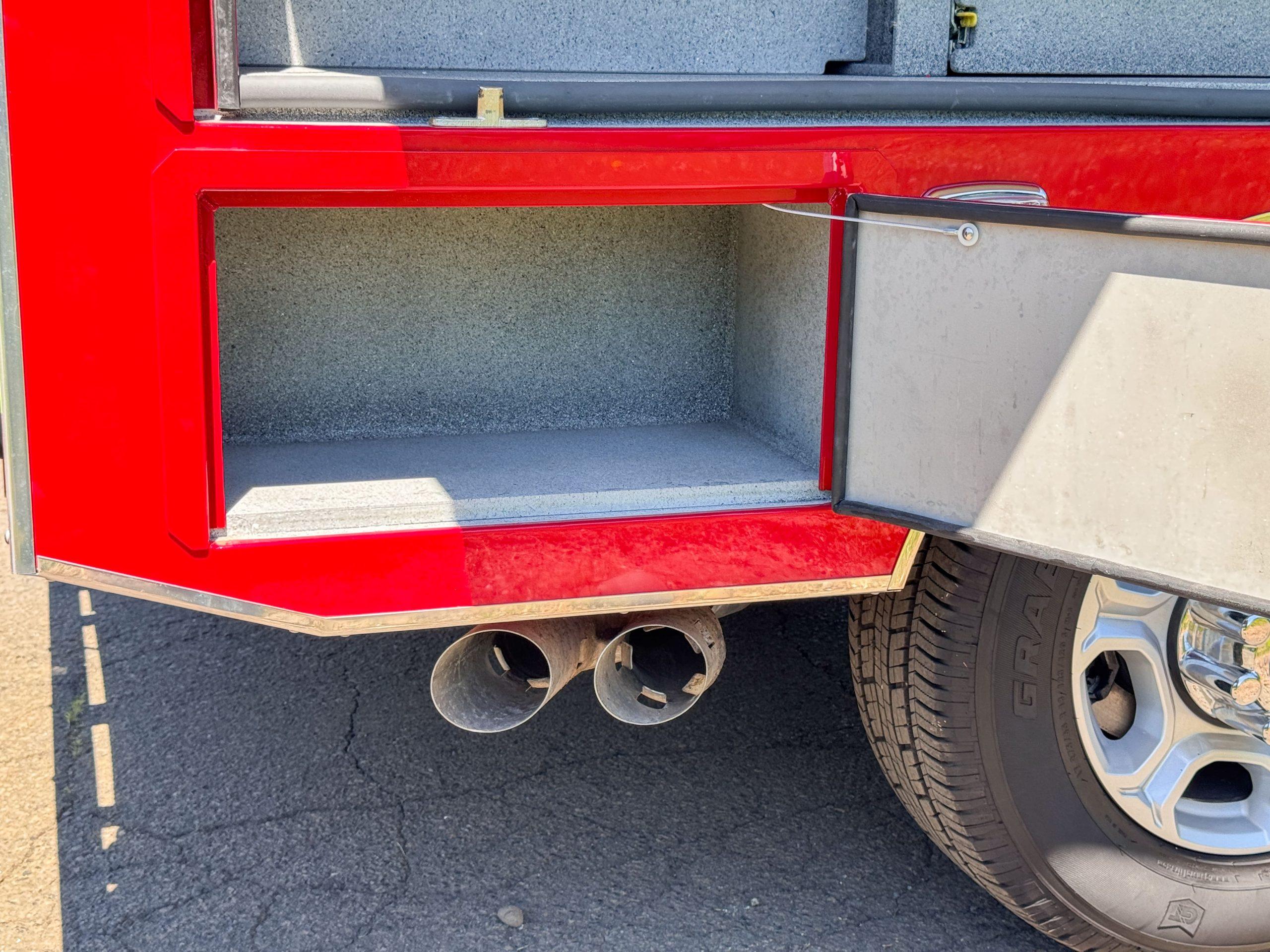 2025 Ford F-350 4x4 Command Unit - image 14