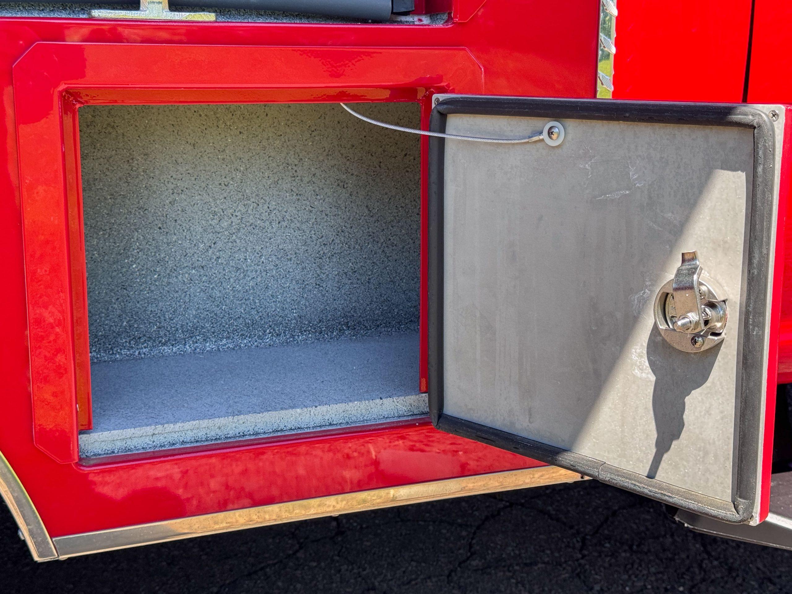 2025 Ford F-350 4x4 Command Unit - image 13