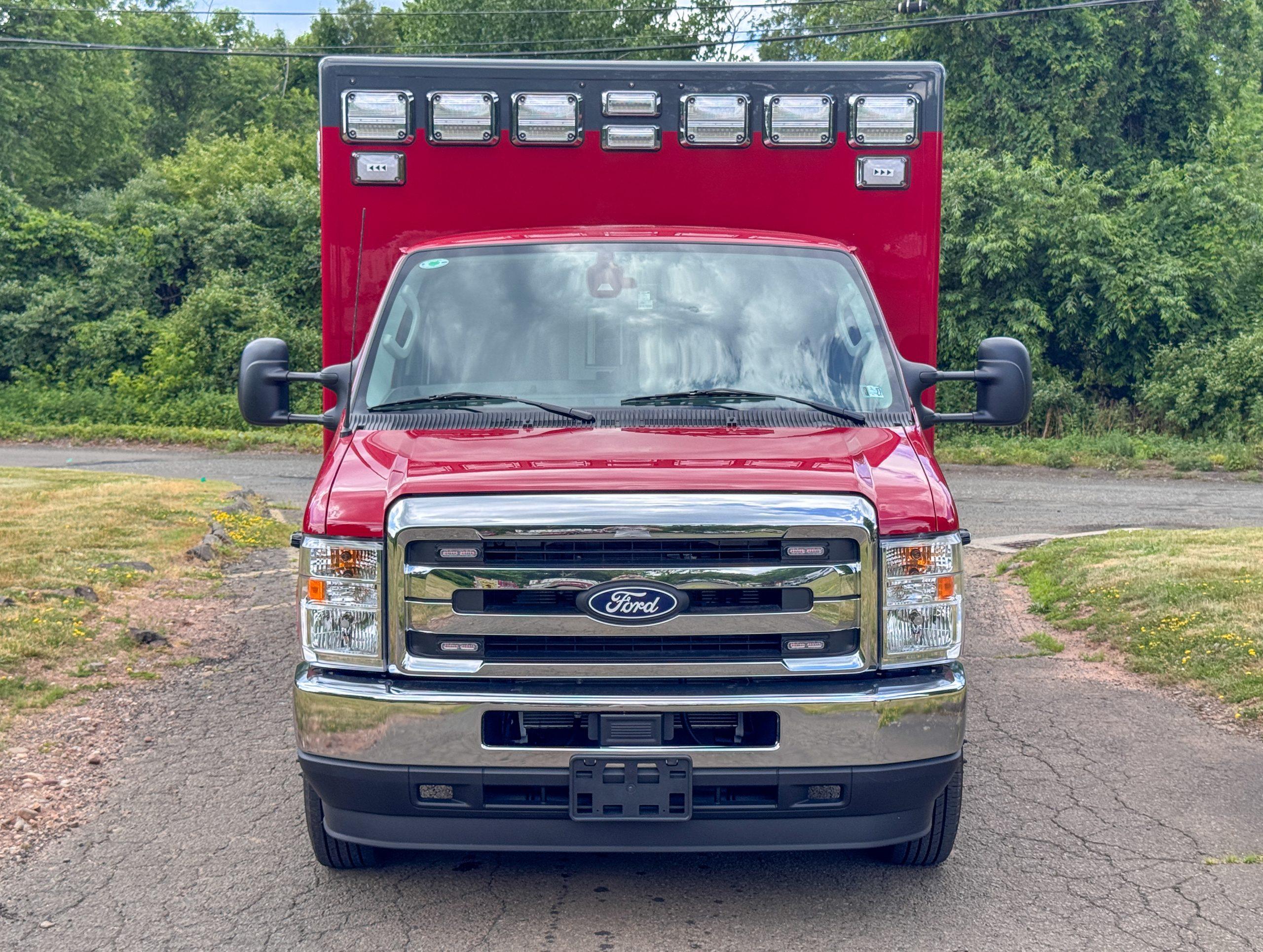 2026 PL-Custom Ford Type III Ambulance - image 4