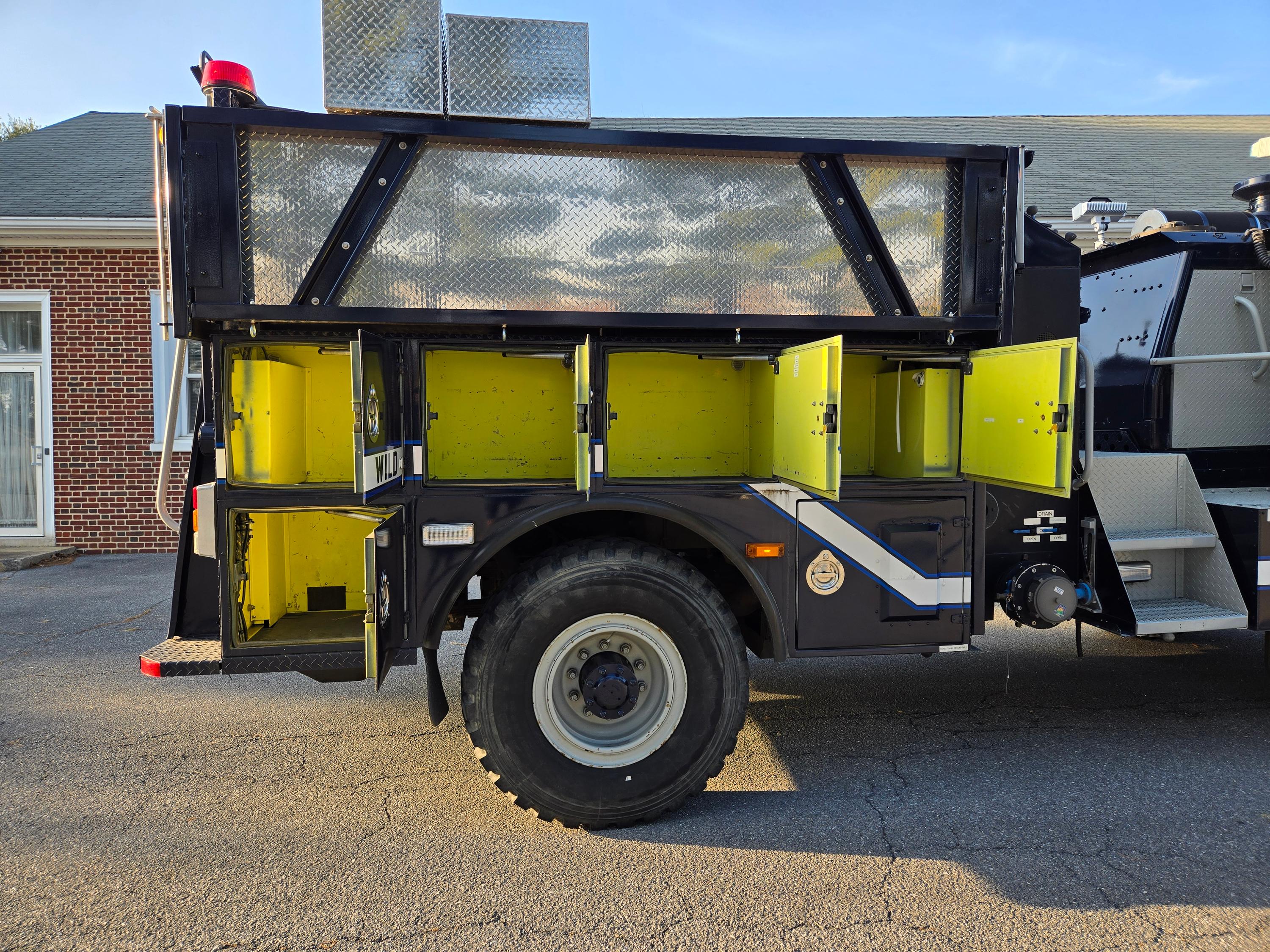 1989 Amertek 4x4 Wildland Unit - image 8