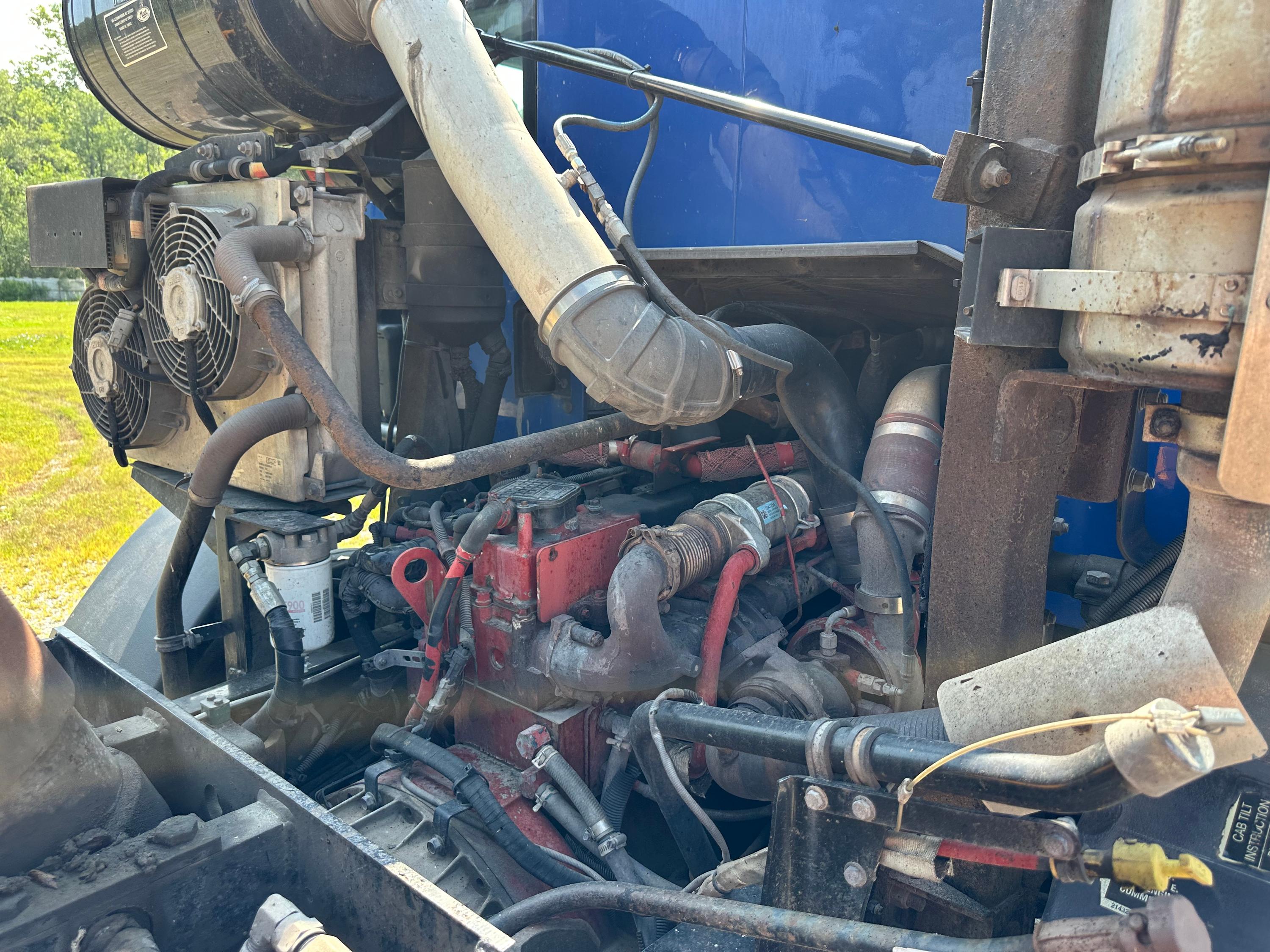 2017 Mack New Way Automated Side Loader - image 22