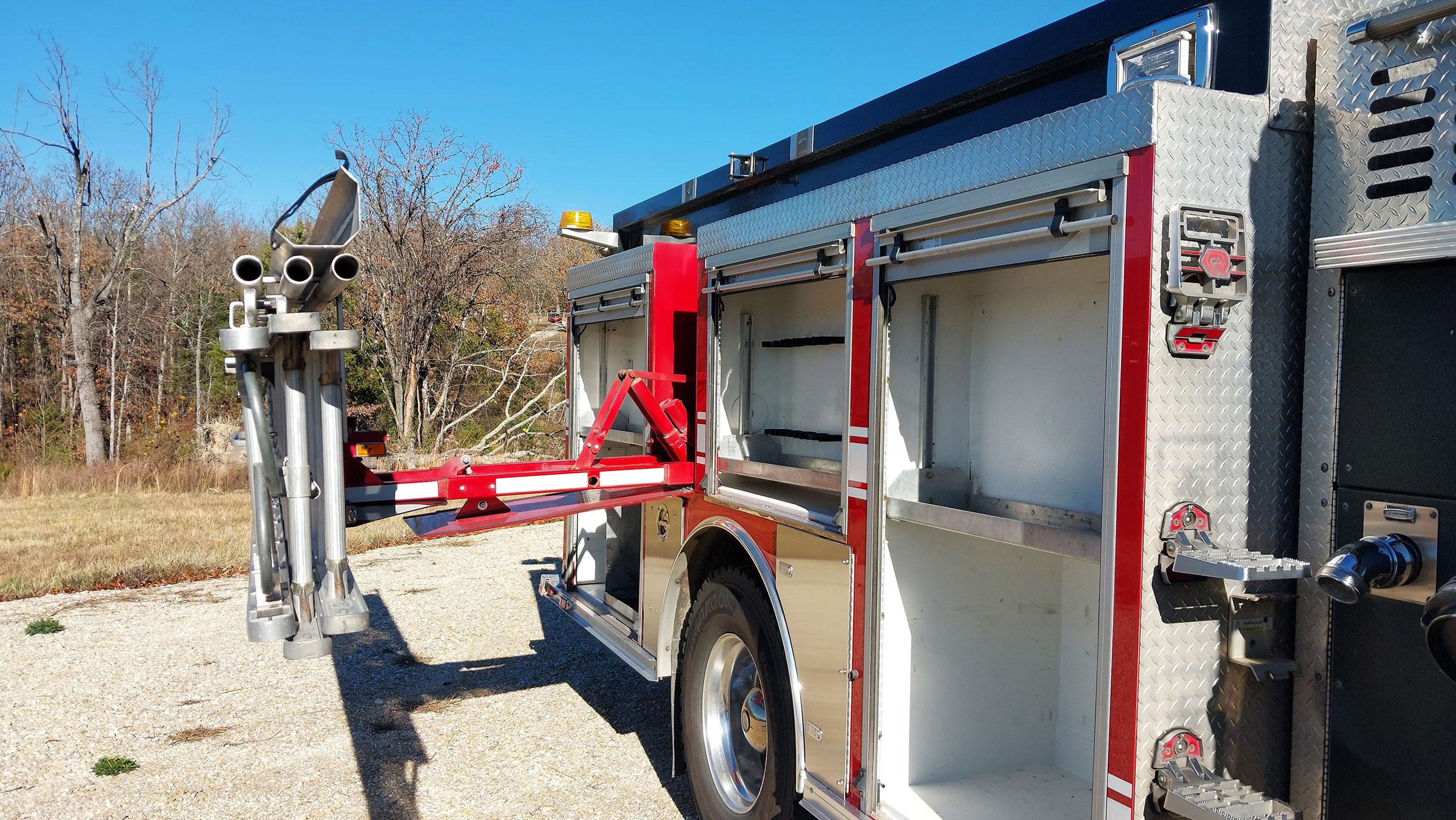 2011 HME/Rosenbauer Engine - image 21