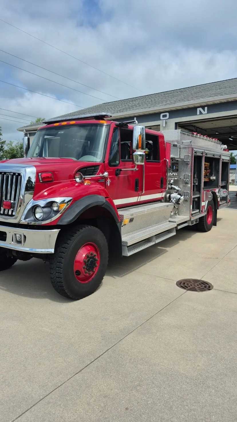 2010 Crimson International Pumper Tanker