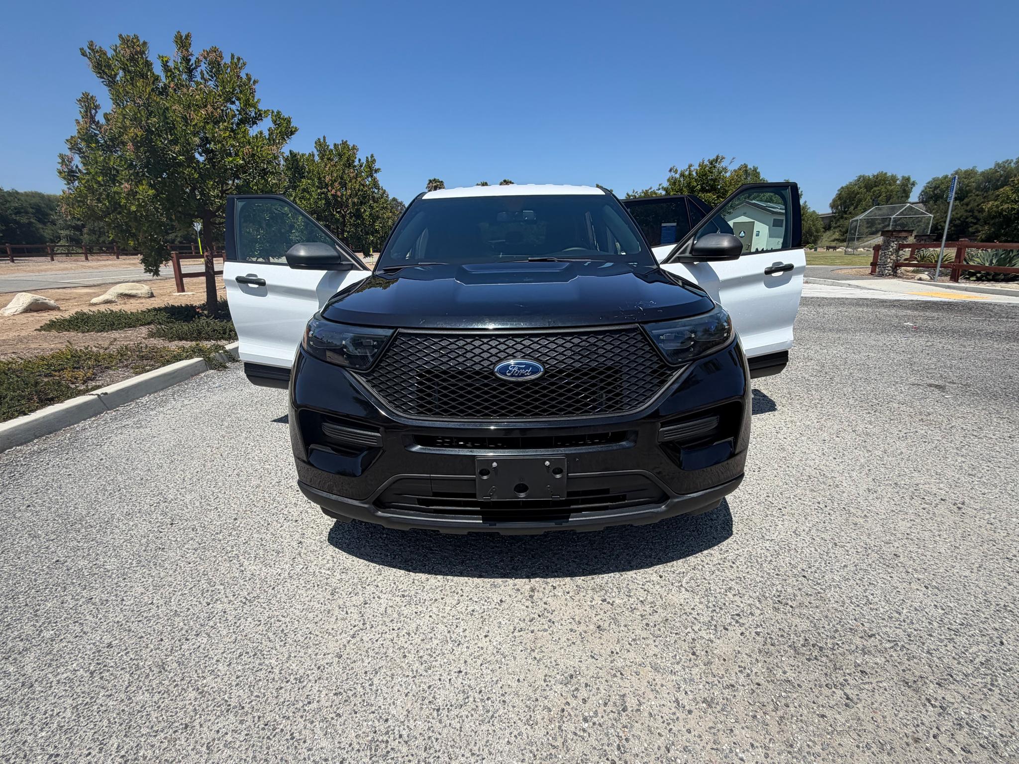 2020 Ford Interceptor Utility - image 2