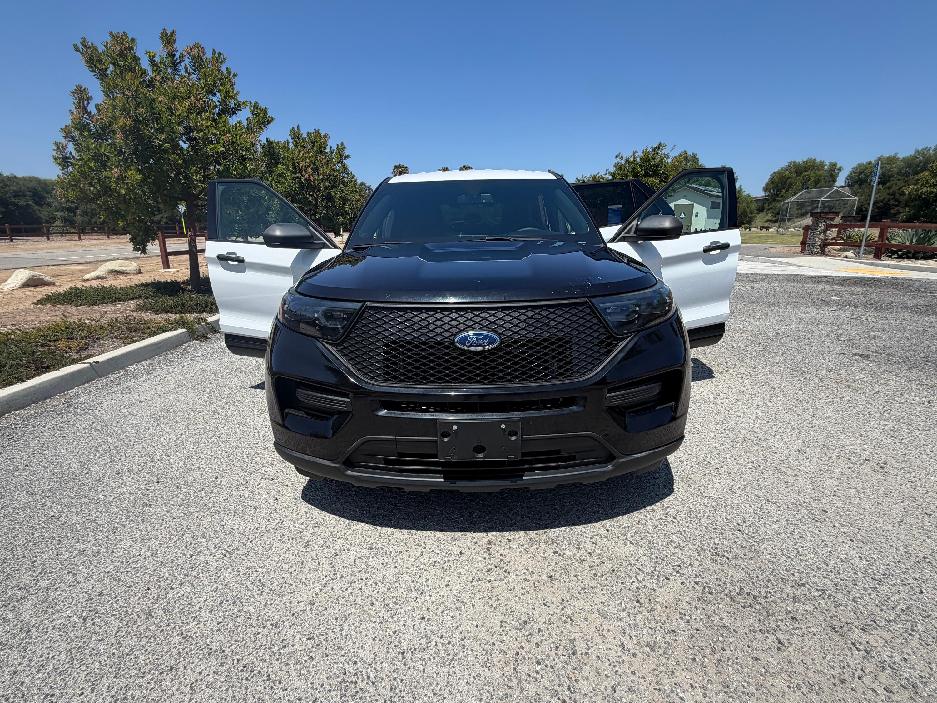 2020 Ford Interceptor Utility - image 2