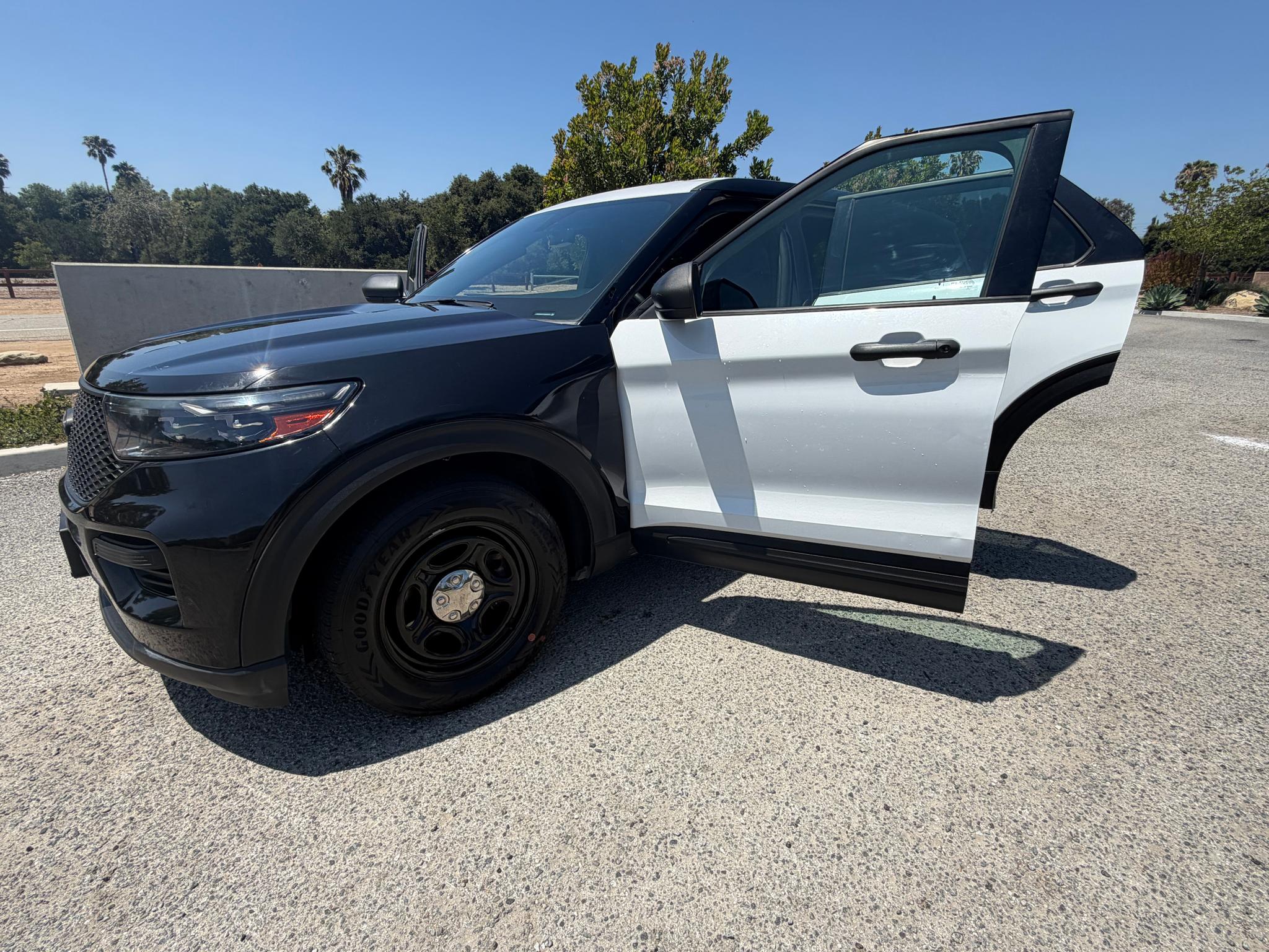 2020 Ford Interceptor Utility - image 5