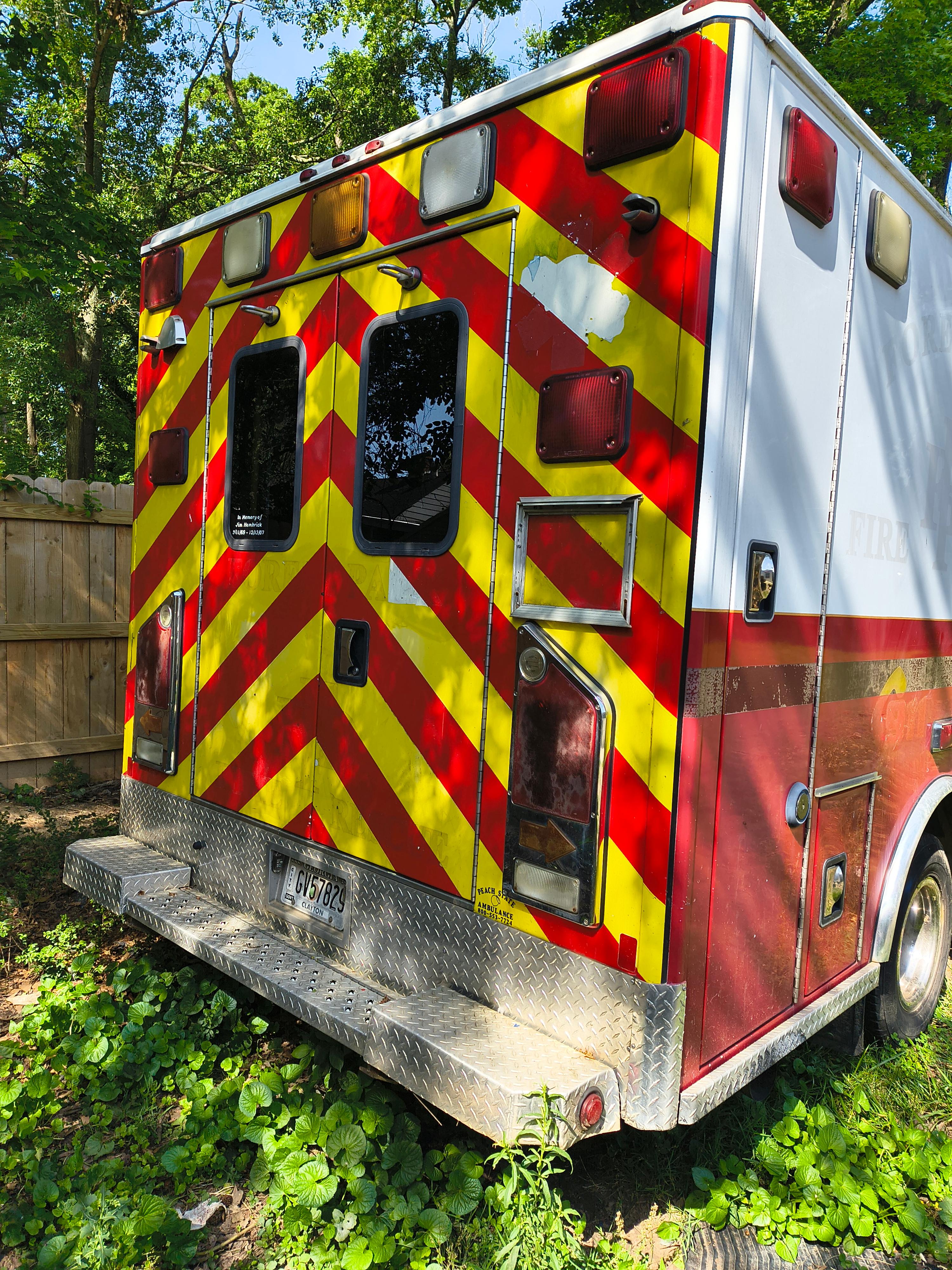 2006 Chevrolet 4x4 Type III Ambulance - image 19