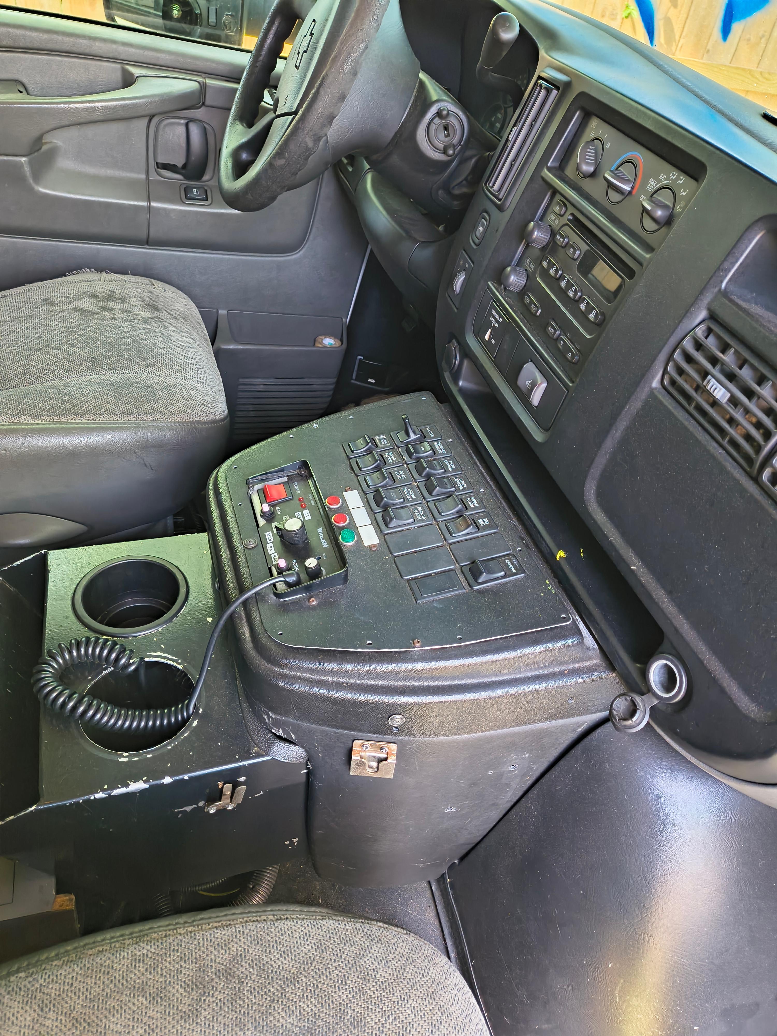 2006 Chevrolet 4x4 Type III Ambulance - image 15