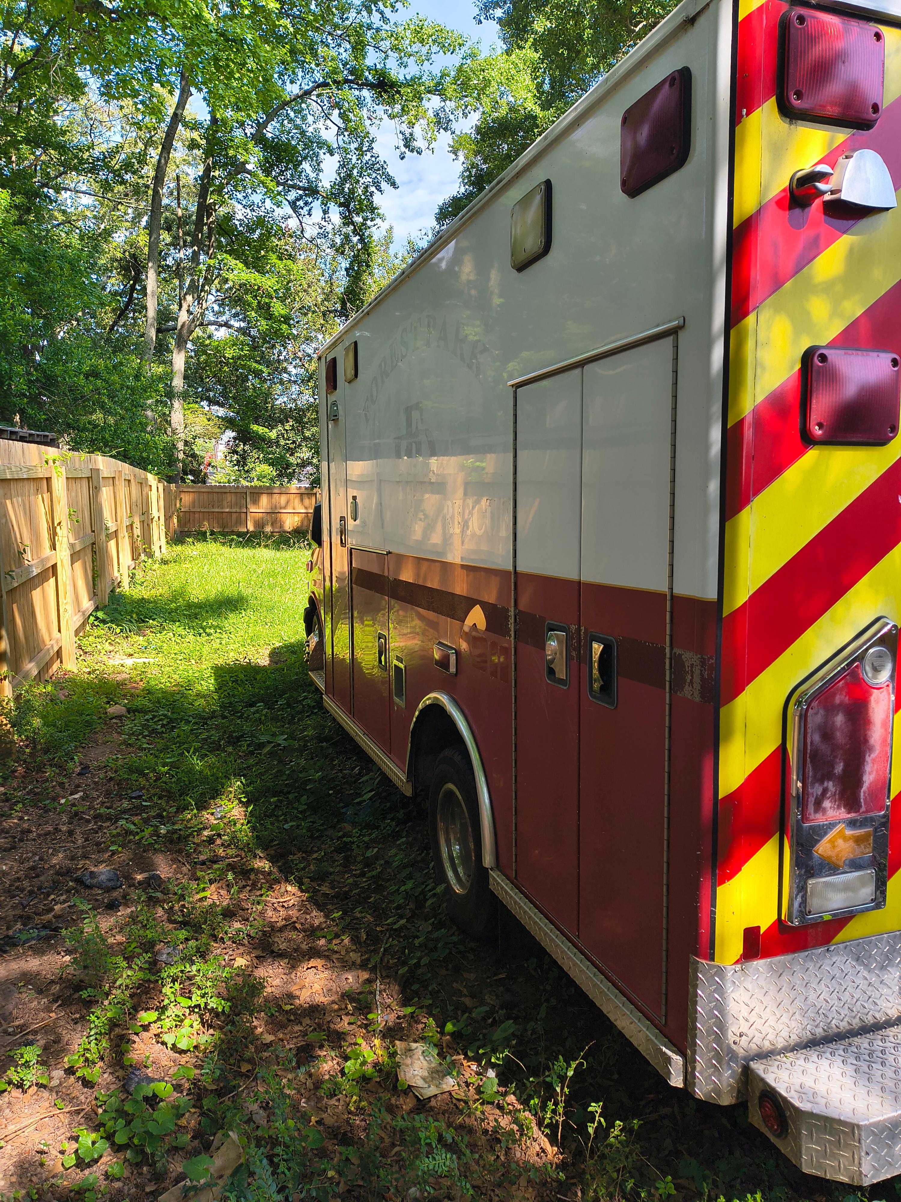 2006 Chevrolet 4x4 Type III Ambulance - image 17