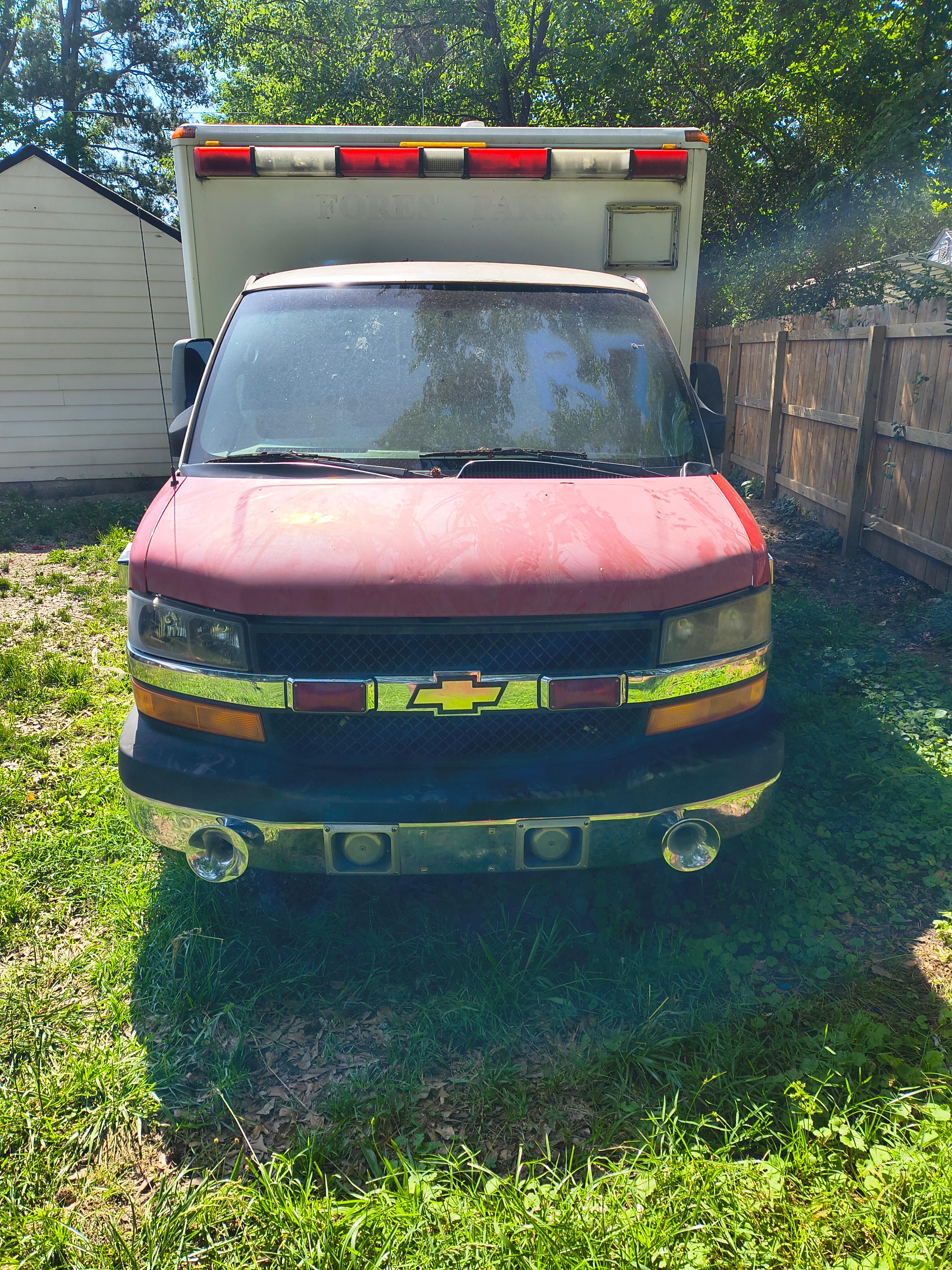 2006 Chevrolet 4x4 Type III Ambulance - image 1