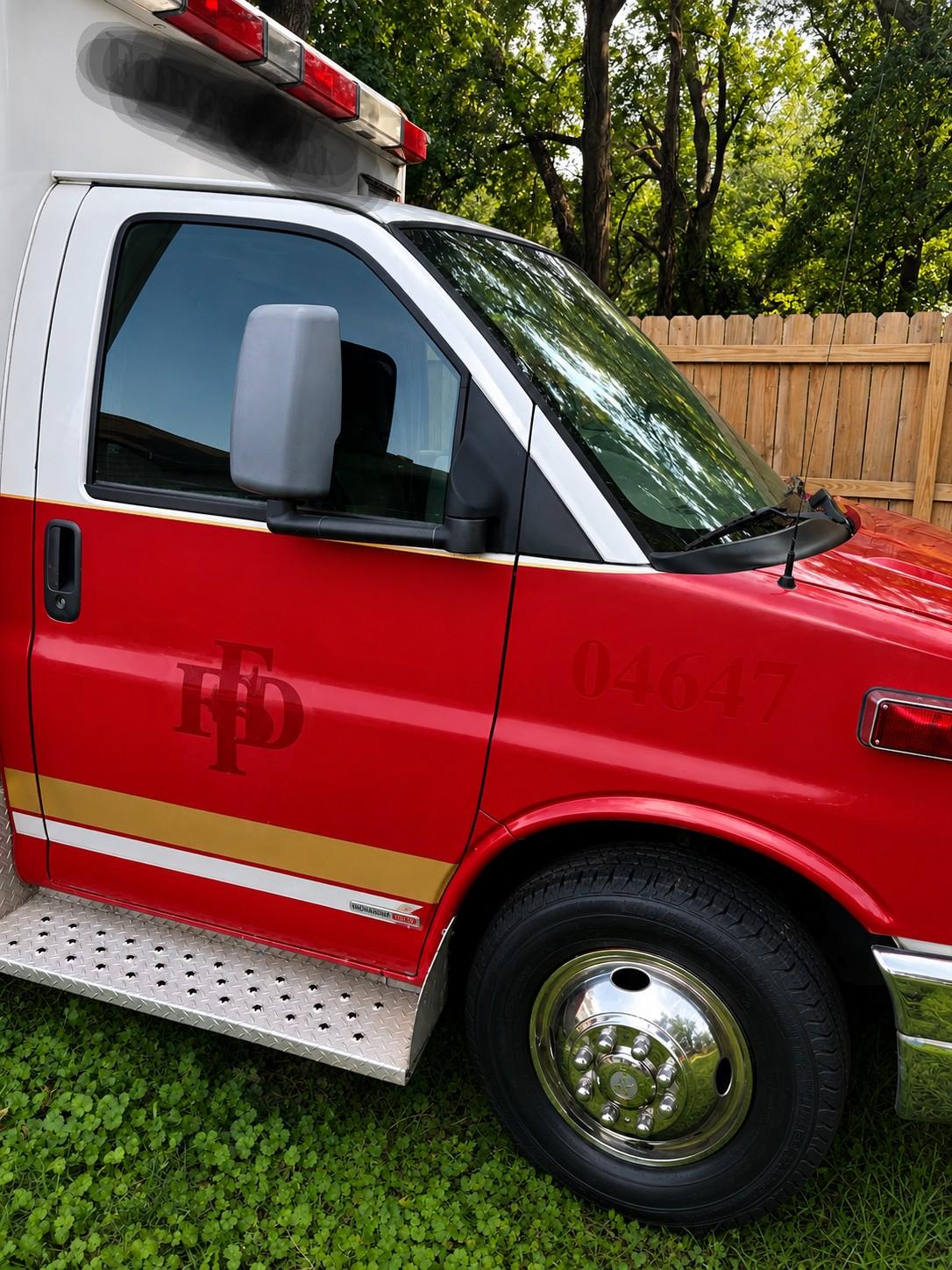 2006 Chevrolet 4x4 Type III Ambulance - image 5