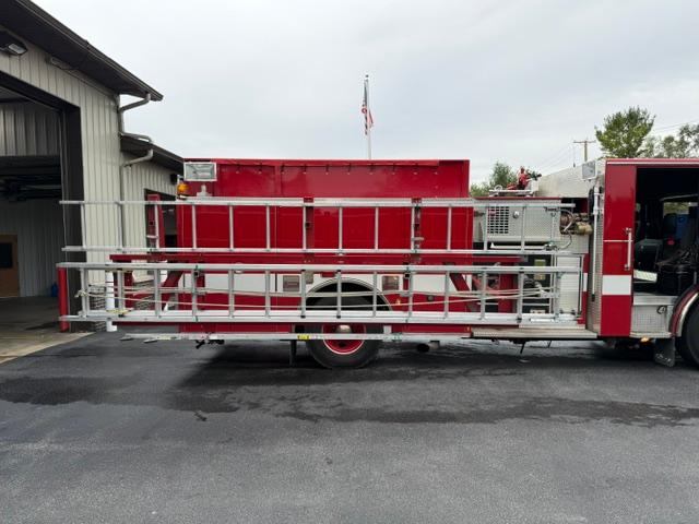 2006 Pierce XT Pumper - image 3