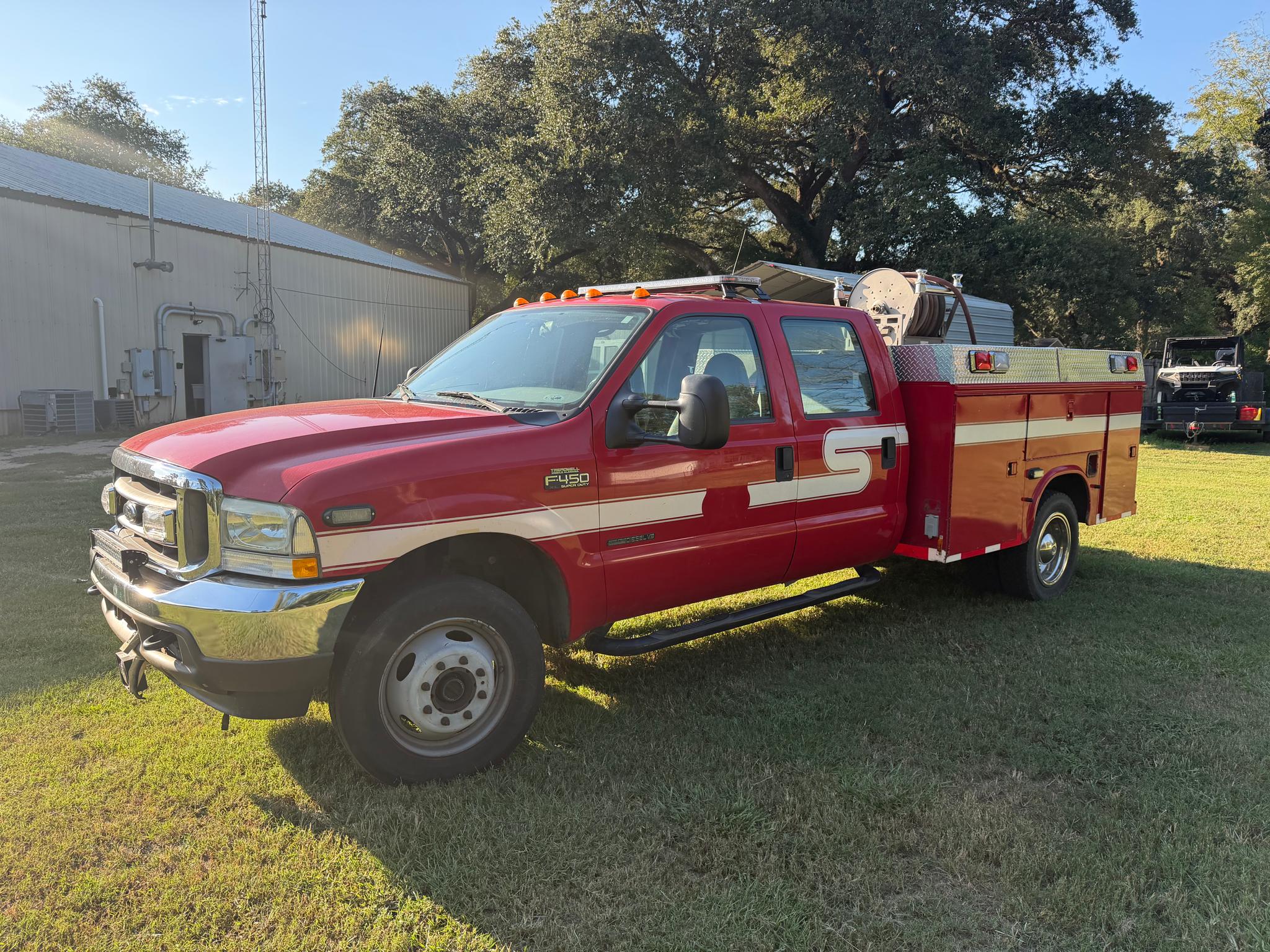 2002 Ford F450 4x4 Brush Truck - image 2
