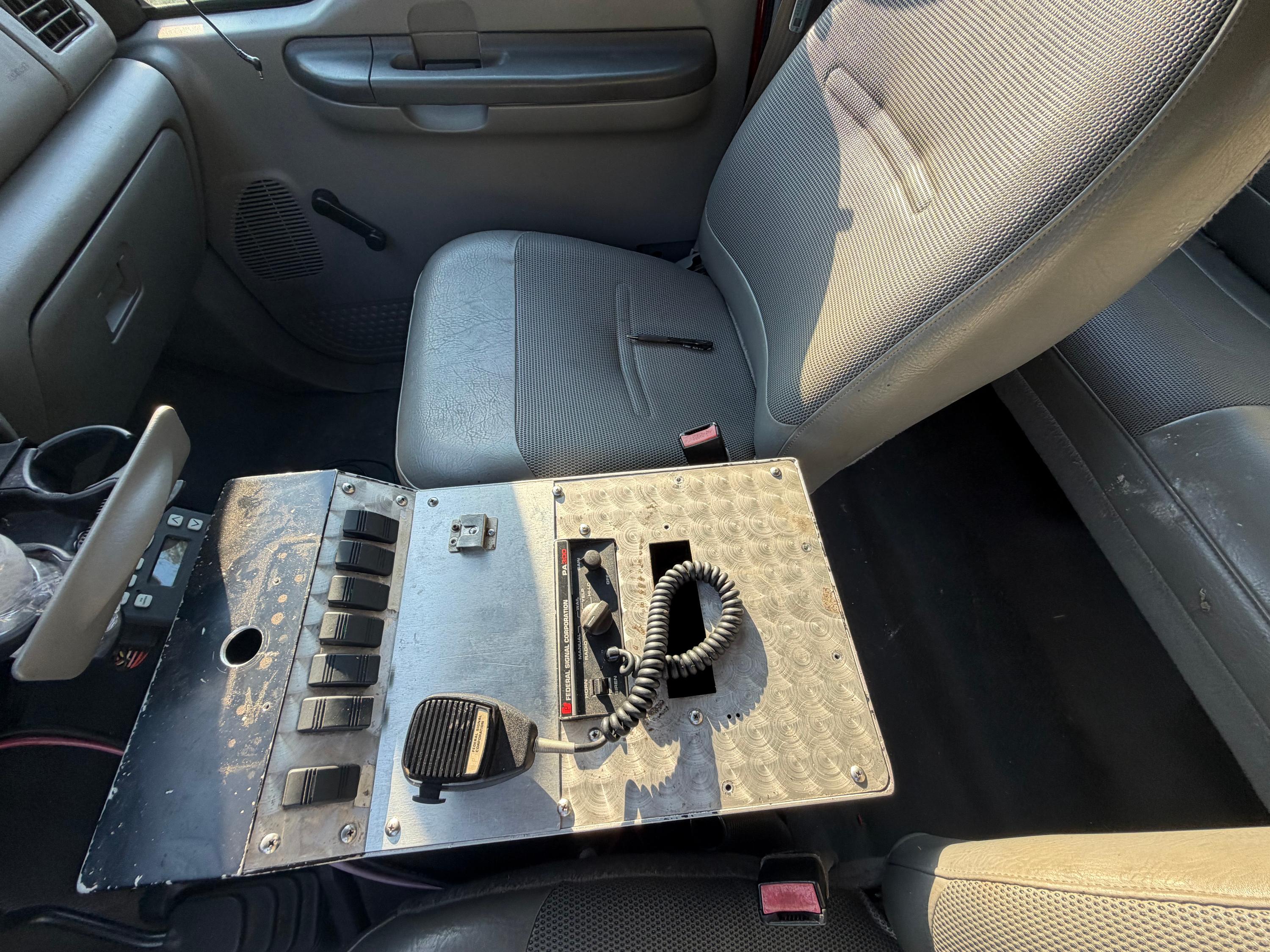 2002 Ford F450 4x4 Brush Truck - image 13