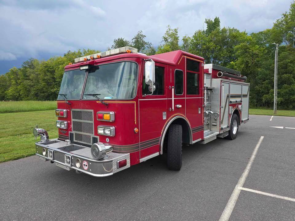 2006 Pierce Contender Pumper - image 2