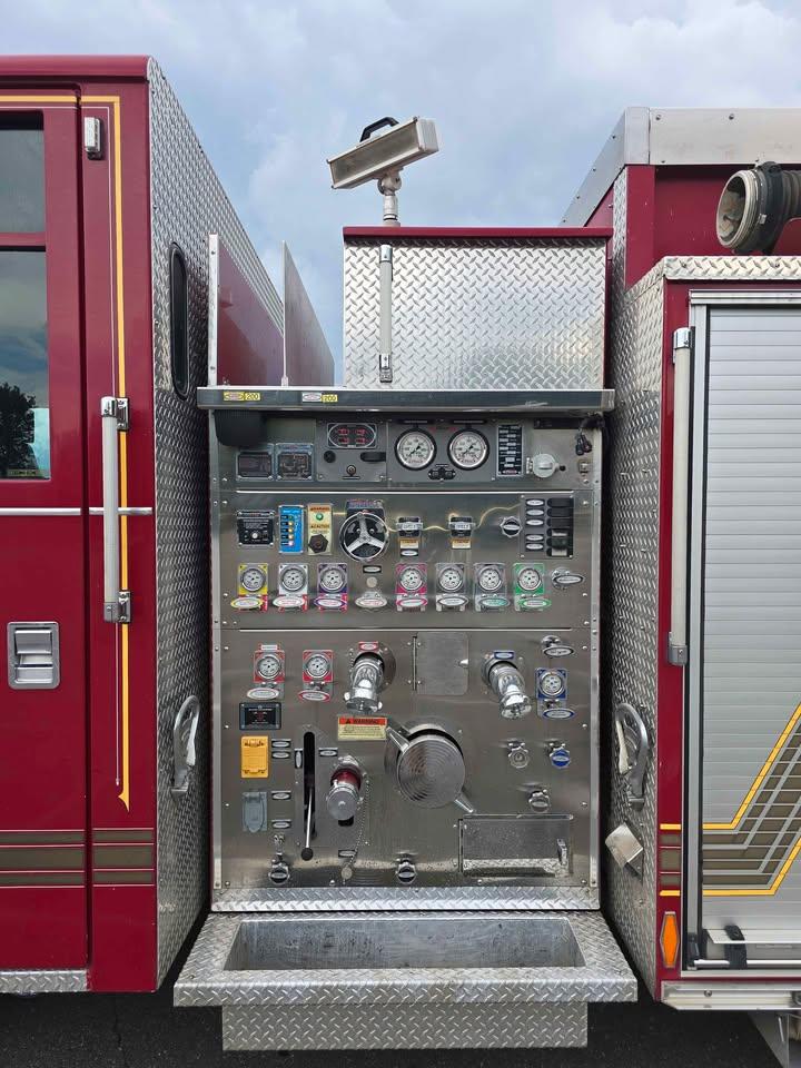 2006 Pierce Contender Pumper - image 15