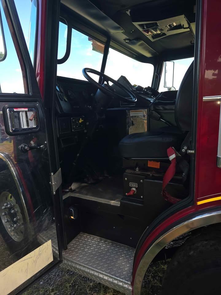 2006 Pierce Contender Pumper - image 6
