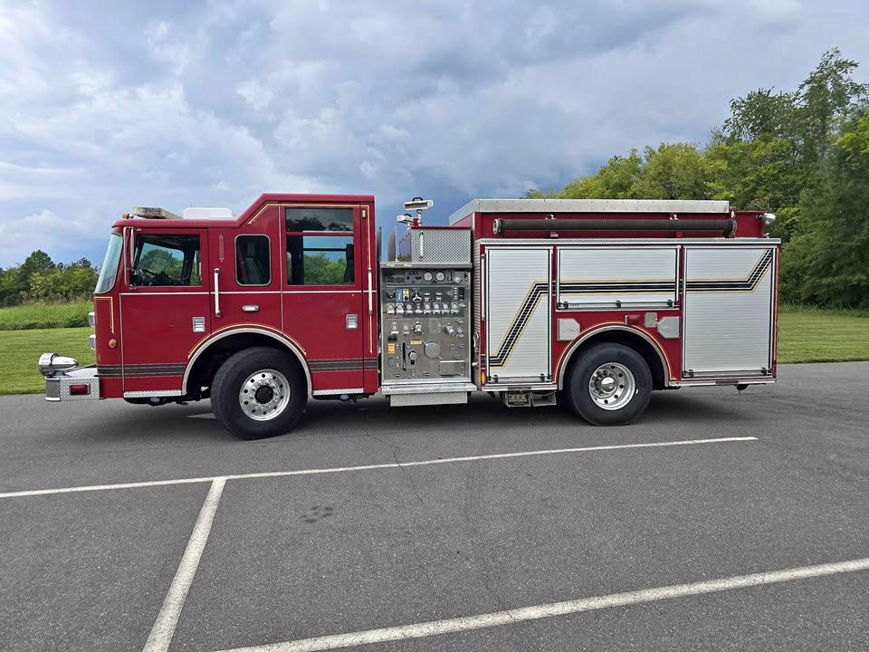2006 Pierce Contender Pumper - image 1