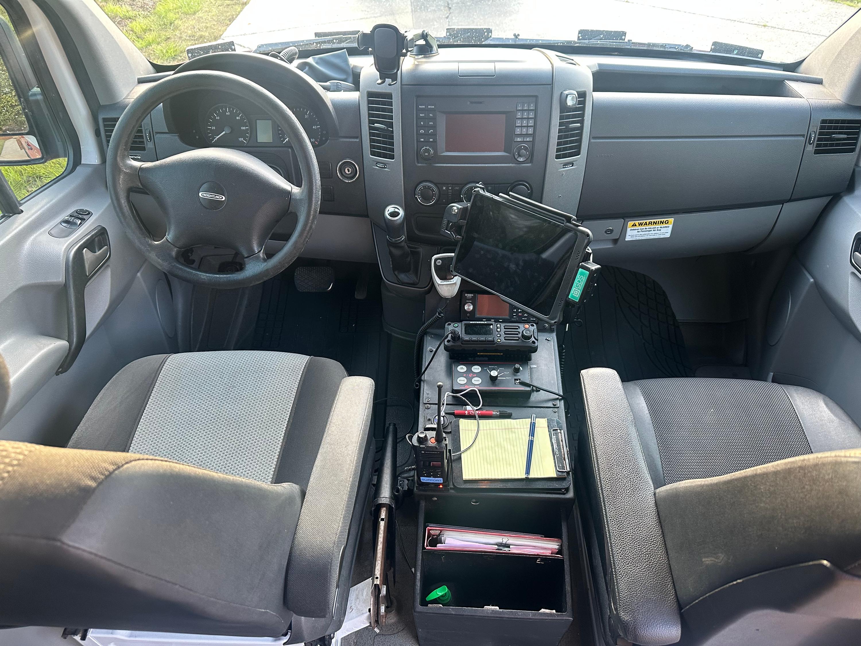 2016 Freightliner/Mercedes Sprinter - image 3