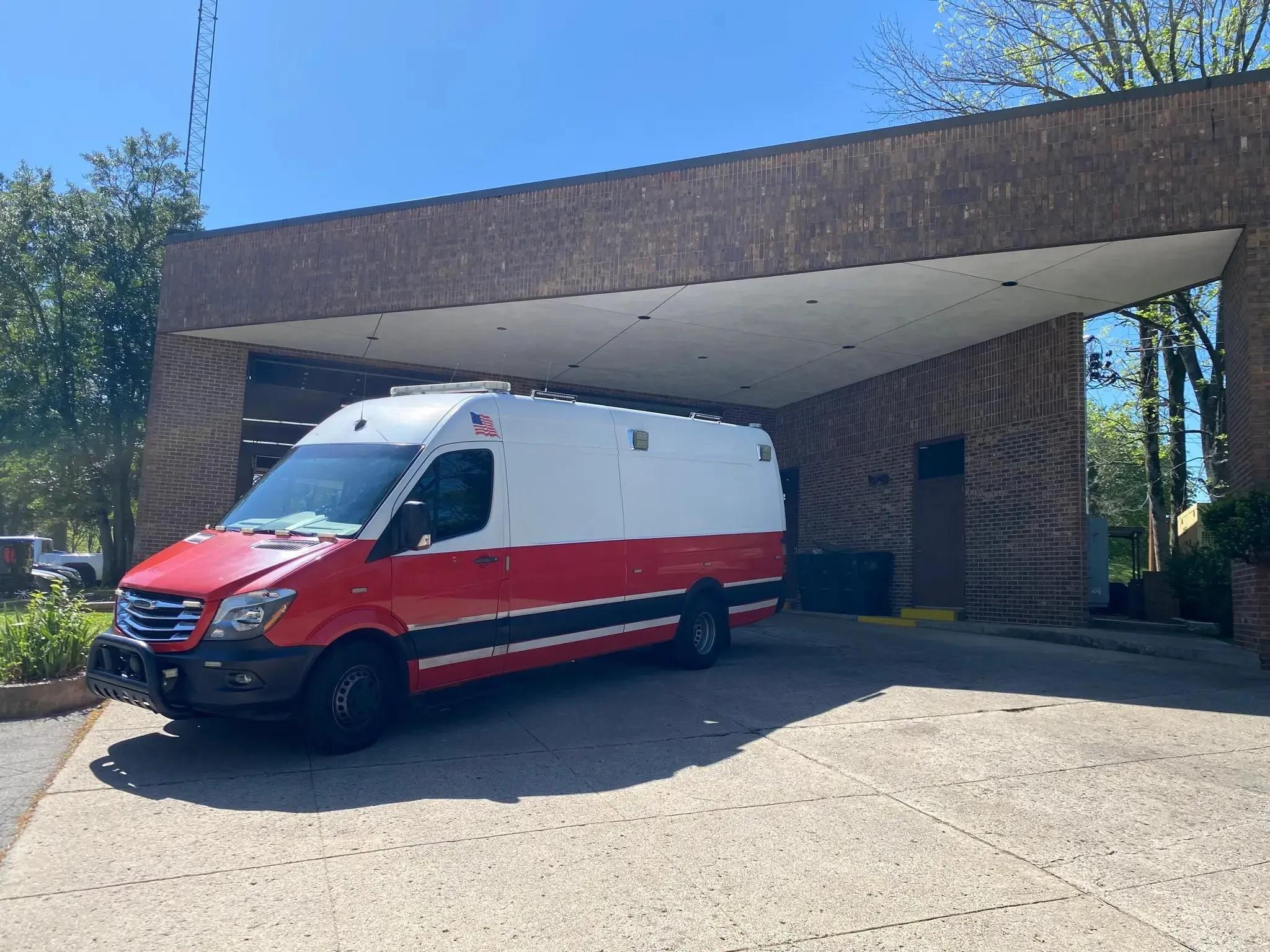 2016 Freightliner/Mercedes Sprinter - image 14