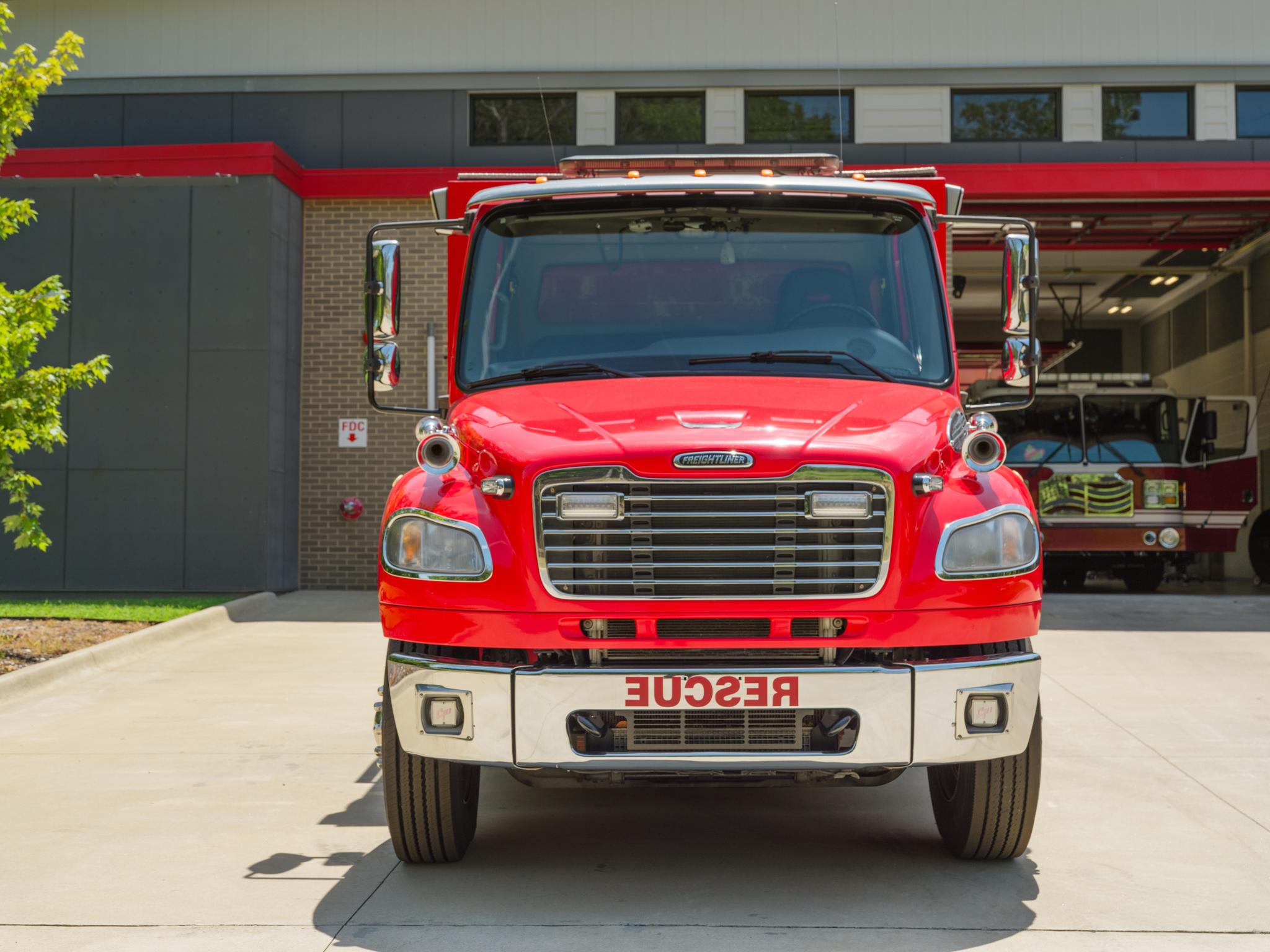 2011 Freightliner M2 Medium Rescue - image 3