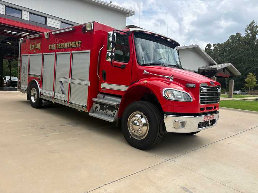 2011 Freightliner M2 Medium Rescue — photo 2