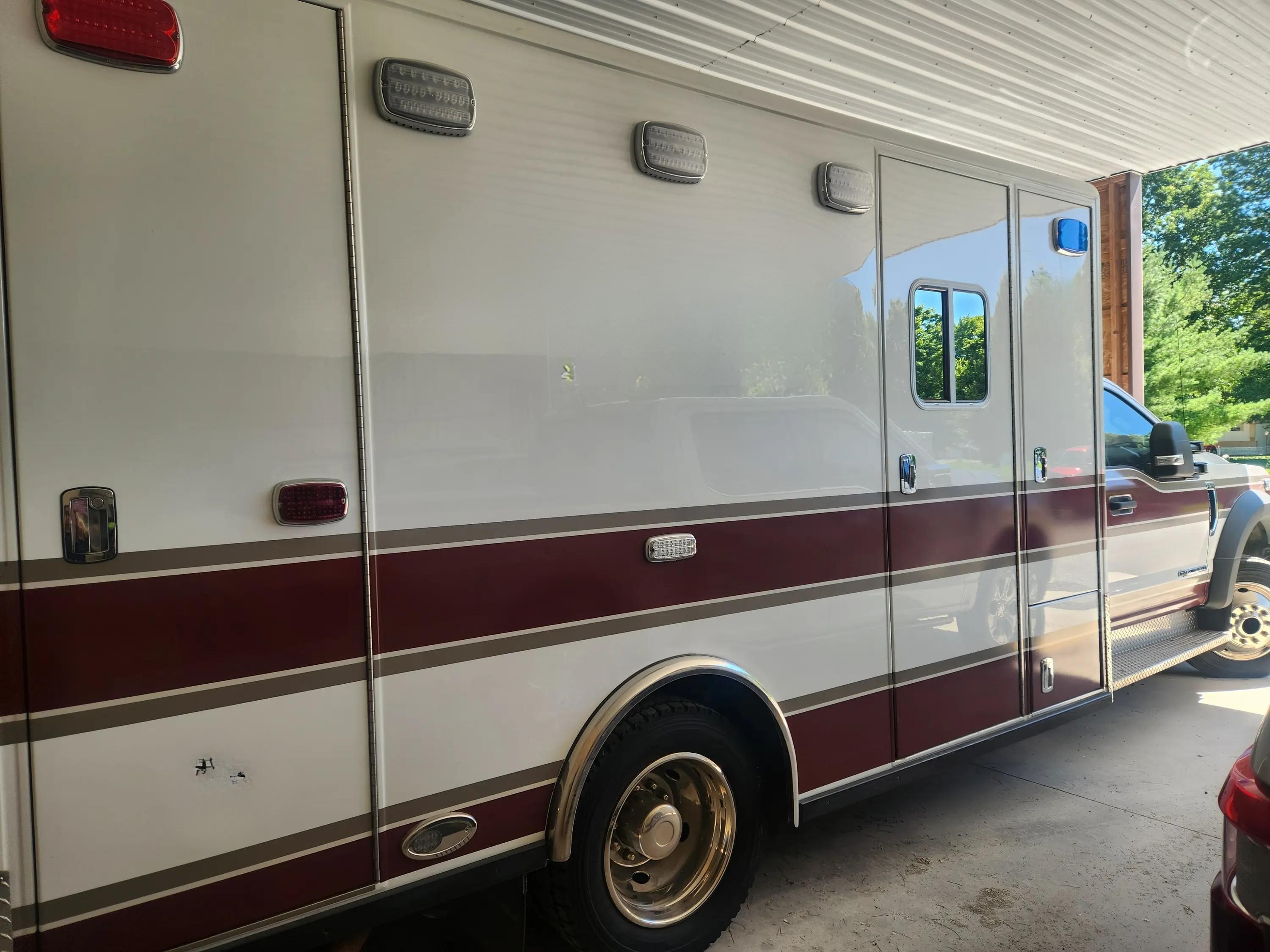 2021 Horton Ford 4x4 Type I Ambulance - image 1