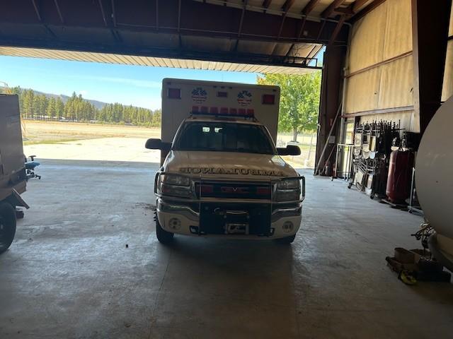 2004 GMC Type III Ambulance - image 13