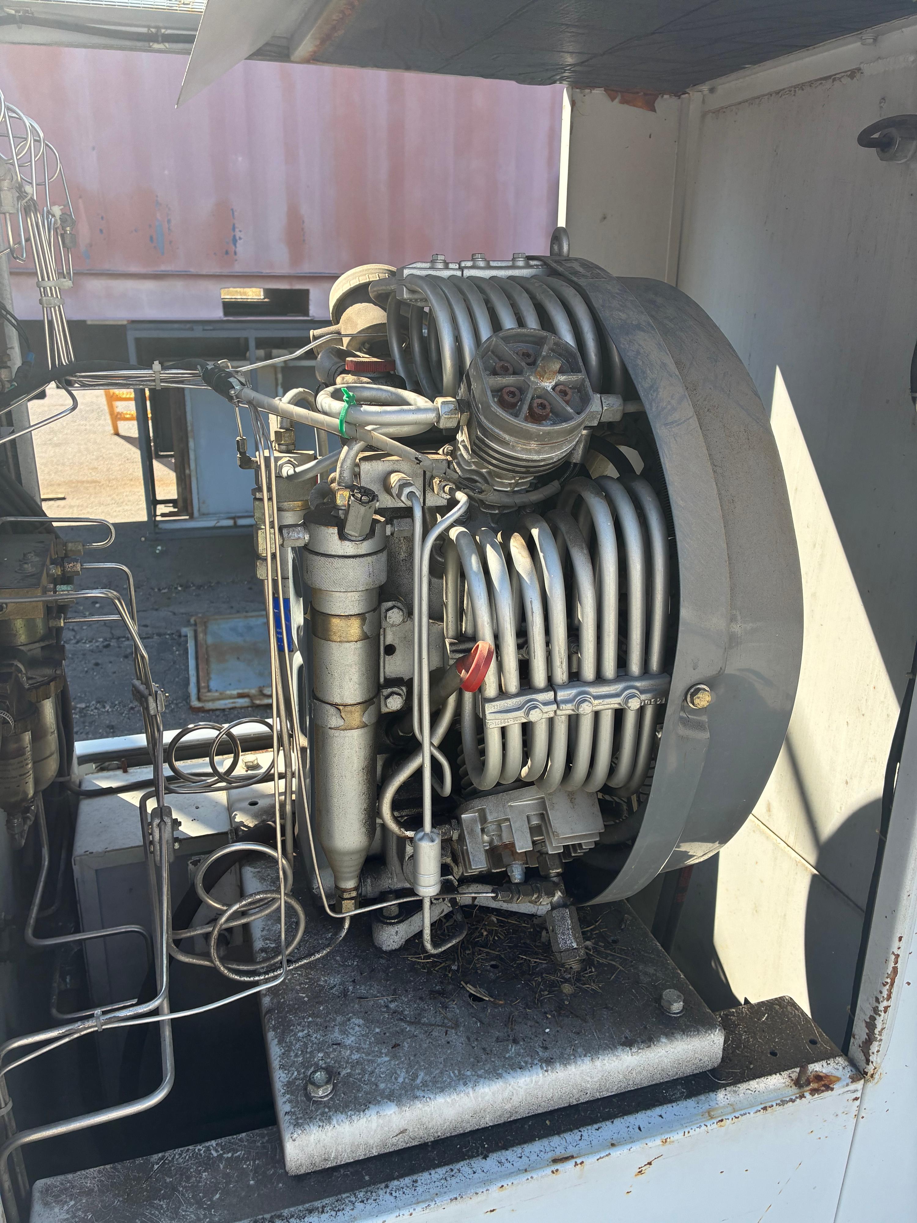 Bauer UNUS 12-E1 Breathing Air Compressor - image 7