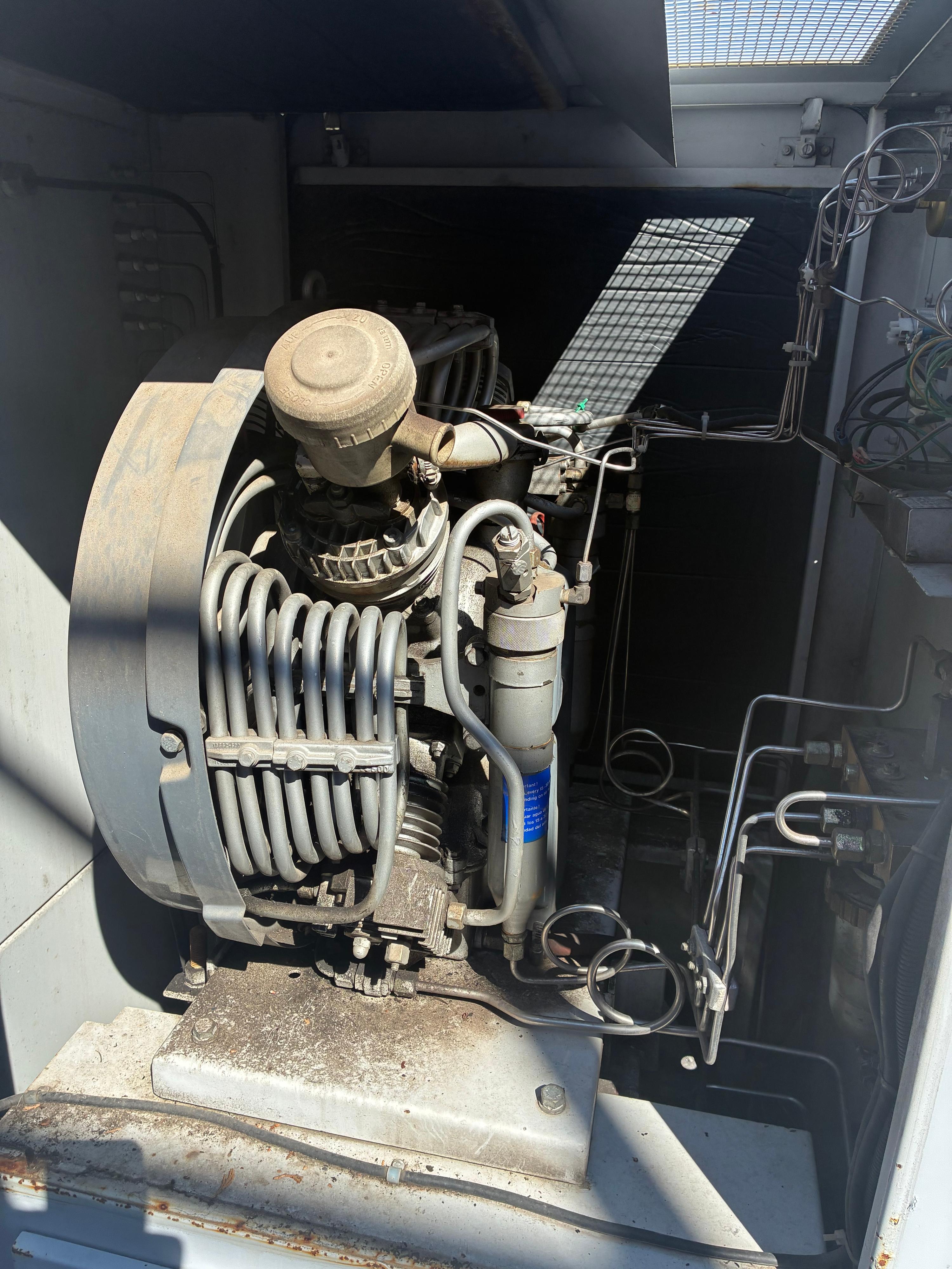 Bauer UNUS 12-E1 Breathing Air Compressor - image 5