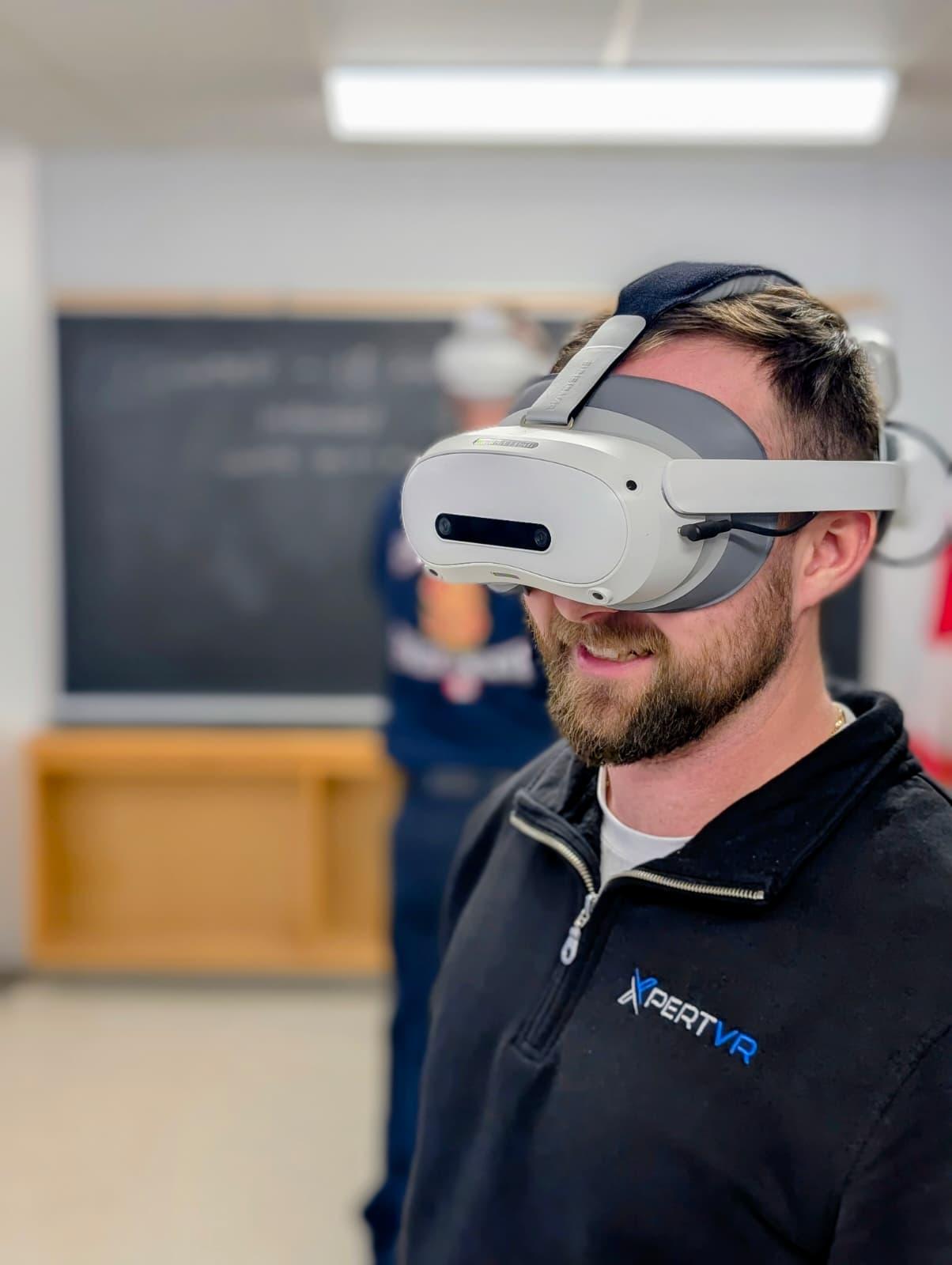 NEw: XpertFire: Virtual Reality Firefighter Training 4-Person Headset - image 1