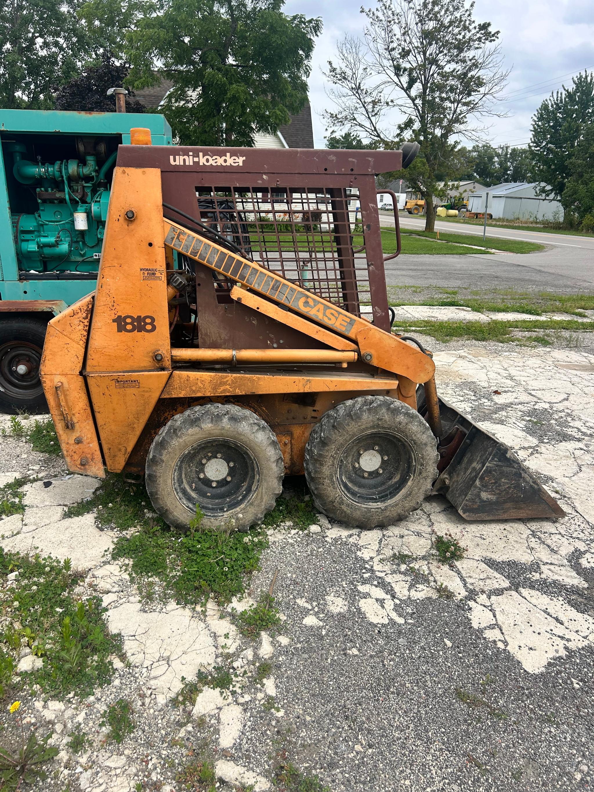 1997 Case 1818 Uni-Loader Skid Steer - image 3