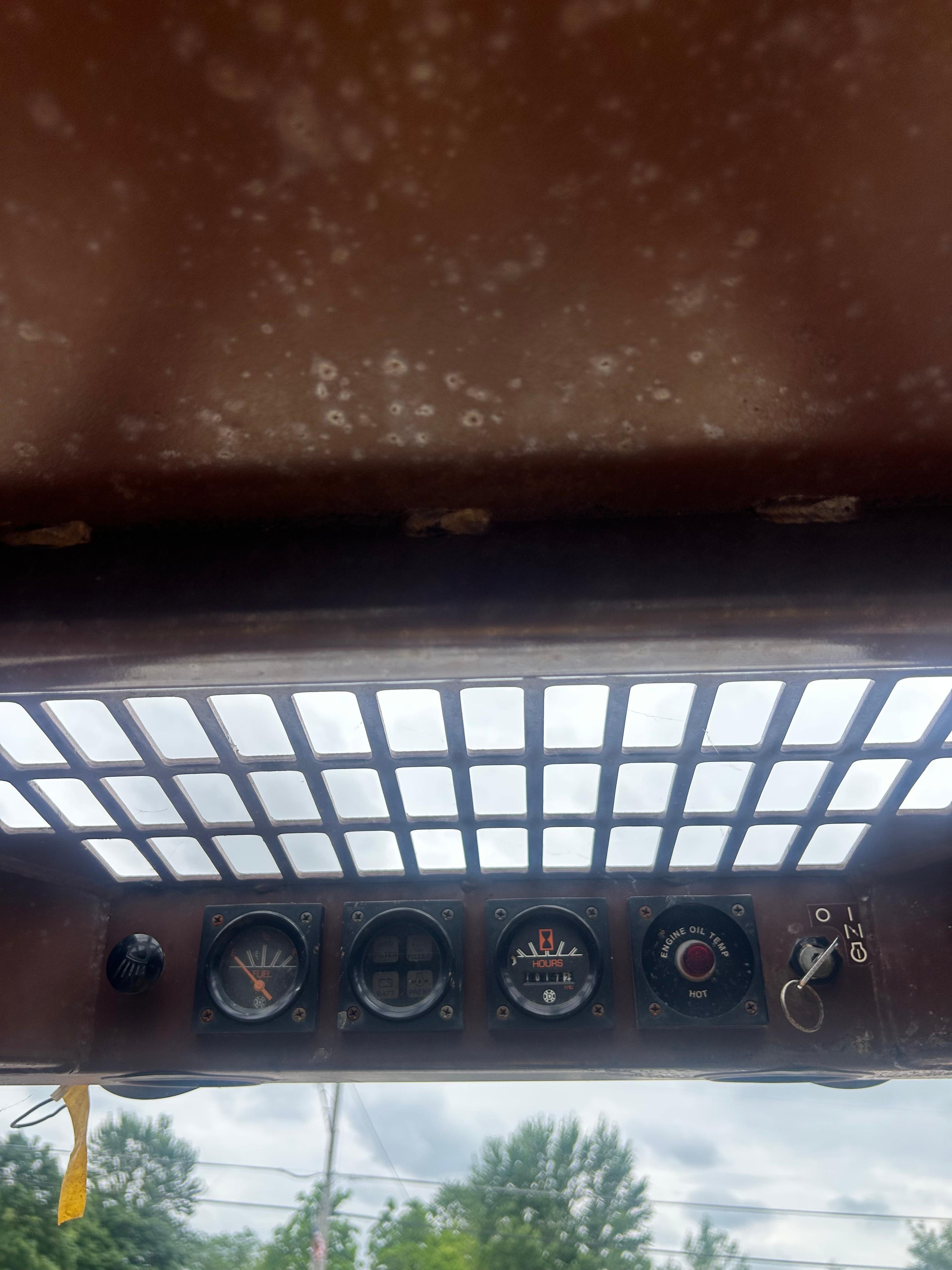 1997 Case 1818 Uni-Loader Skid Steer - image 6