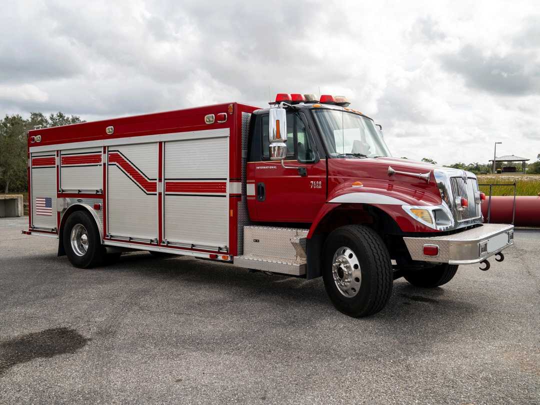 2004 E-One International Commercial Air Truck