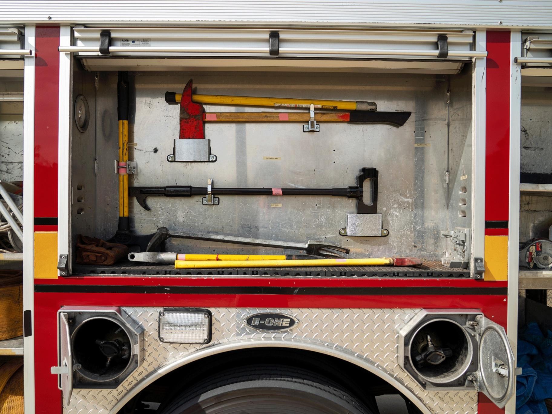 2006 E-One Freightliner Pumper - image 32