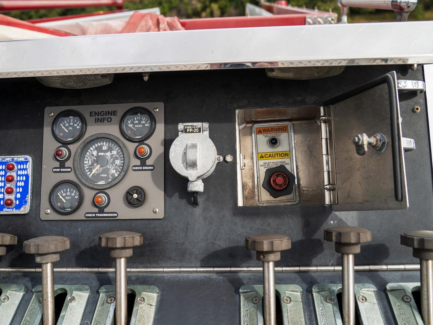 2004 Pierce Quantum Pumper - image 31